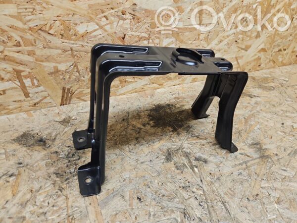 Audi S5 Spare wheel mounting bracket