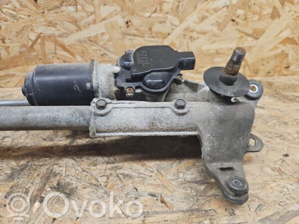 Honda Accord Front wiper linkage and motor