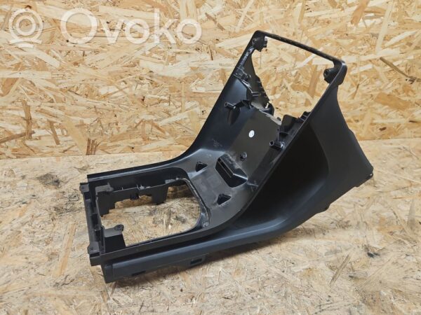 rrr-part-3515-a32c75ff164d4d41b0875d0974fb2e08 Volvo V70 Center console