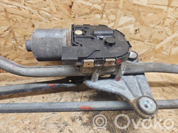 Volvo V70 Front wiper linkage and motor