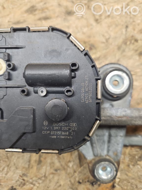 Volvo V70 Front wiper linkage and motor