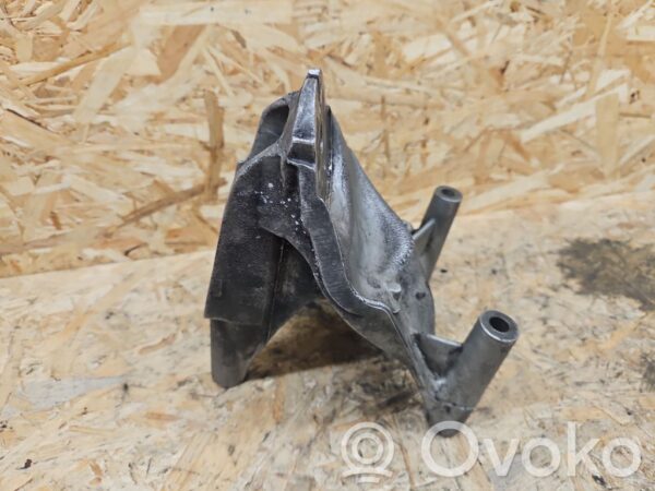 rrr-part-3522-3373fa67a4fcb6065e2699038797a244 Volkswagen Touareg I Engine mounting bracket