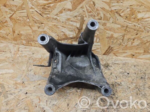 rrr-part-3522-e51d1364ac85e5b24df85dd322eb9cc0 Volkswagen Touareg I Engine mounting bracket