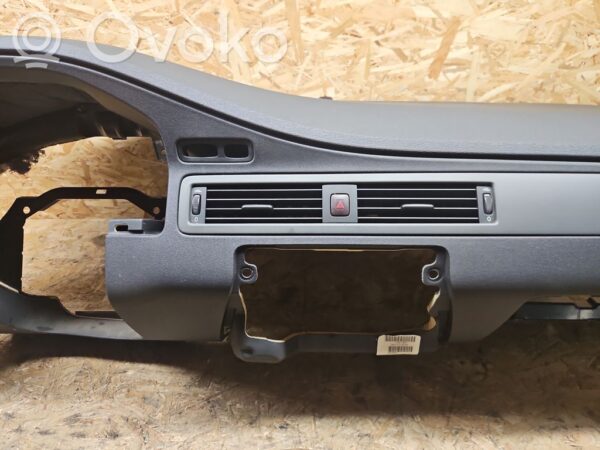 Volvo V70 Dashboard