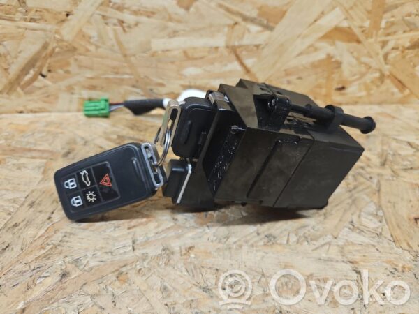 rrr-part-3535-6c06b4ba7d36057cffb582e934739a1f Volvo V70 Ignition key card reader