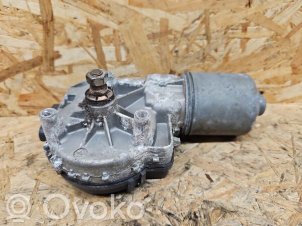 Volkswagen Touareg I Wiper motor
