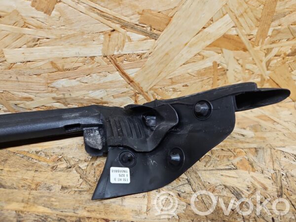 rrr-part-3553-25dc3c59c2c9f5949d6353bdd1708d44 Audi S5 Tagumise ukse akna/klaasi kummitihend