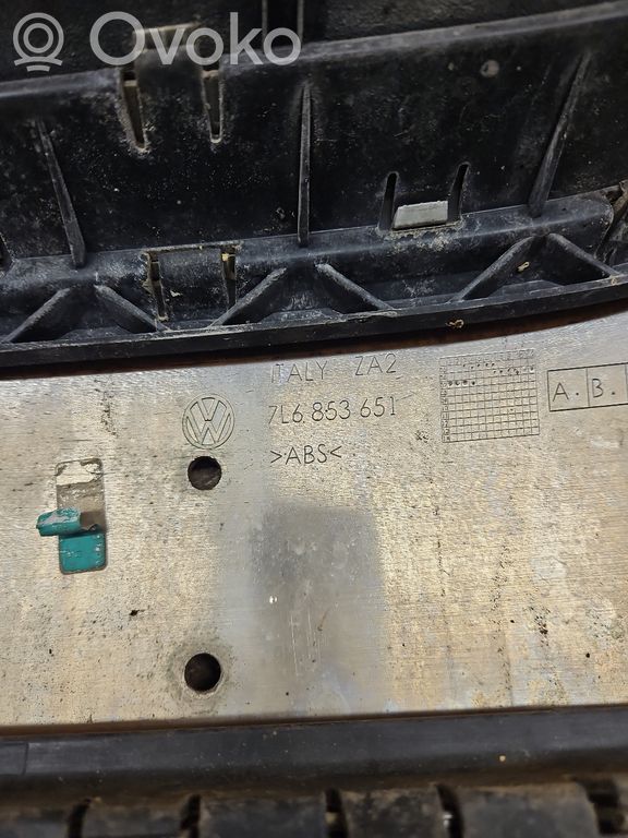 rrr-part-3560-be616506207eb3e2d2612b381ce6fc97 Volkswagen Touareg I Manufacturer badge logo/emblem