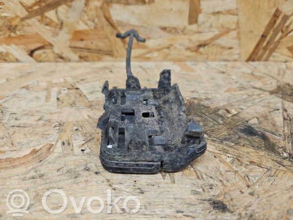 rrr-part-3569-2b06cbb65aef47686858d09aef99dbf3 Volkswagen Touareg I Eesmise haakekonksu kork/kate