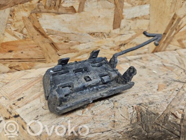 rrr-part-3569-e64b3fff6b1b45f9d277fa367741fa4e Volkswagen Touareg I Eesmise haakekonksu kork/kate