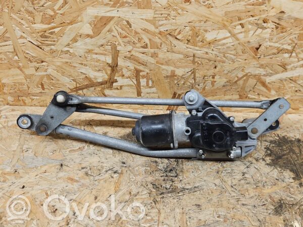 rrr-part-3571-f137003e6c1a9a9f41e104ae4dc5ec1b Mazda 2 Esiklaasi kojamehe hoovastik mootoriga