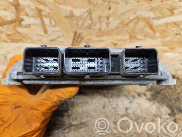 rrr-part-3572-b8a7f6637debc4602a627aa6cb99529b Mazda 2 Mootori aju ECU