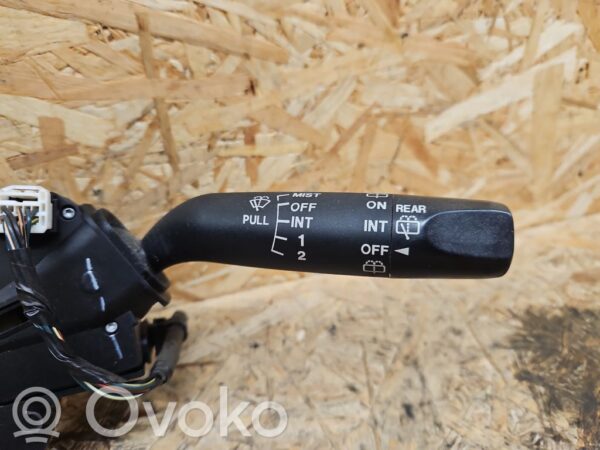 rrr-part-3575-0afa419e045280a6cb9b292672d3d331 Mazda 2 Klaasipuhasti suunatulede kang/lüliti