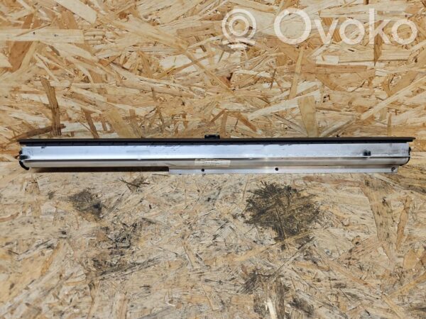rrr-part-3592-bd2a7a0d1e644faabaea1821cac89751 Volkswagen Touareg I Tagumise ukse päikesekate