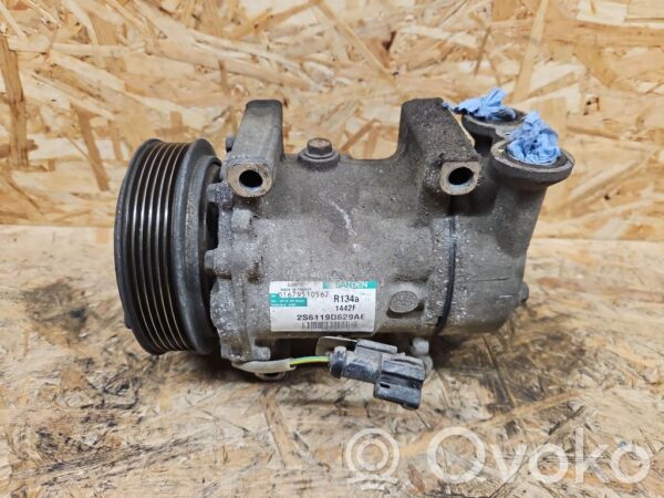 Mazda 2 Kliimaseadme kompressor (pump)