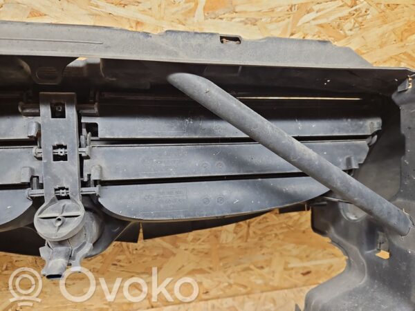 rrr-part-3605-558719979791765587c484d4544c68fe BMW 5 E60 E61 Radiaatori tugipaneeli kronstein