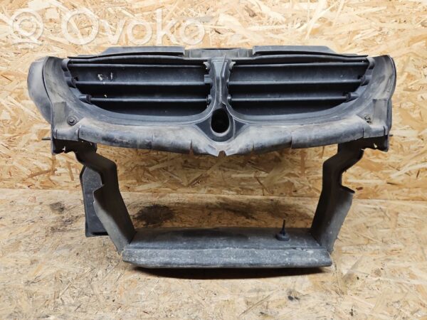 rrr-part-3605-cd57342f642df0852b5b3e312c066576 BMW 5 E60 E61 Radiaatori tugipaneeli kronstein