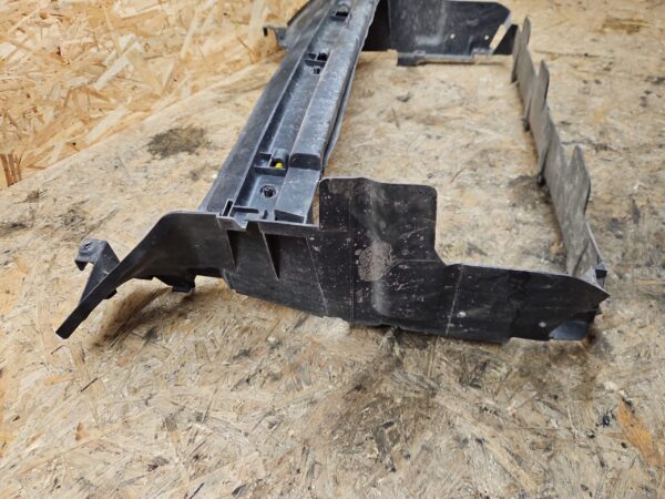 rrr-part-3621-fc89ee738d57ce097e452b7f9df8168b Volkswagen Touareg I Vahejahuti õhujuht/kanali kanal