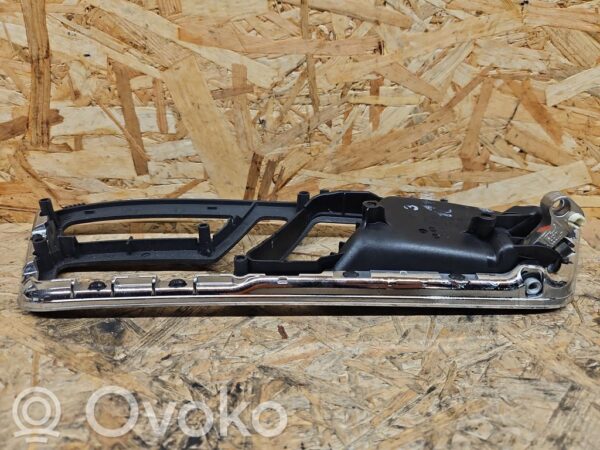 Mercedes-Benz S W221 Esiukse sisemine käepide